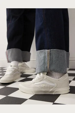 Vans Rowley Classic suede trainers in off