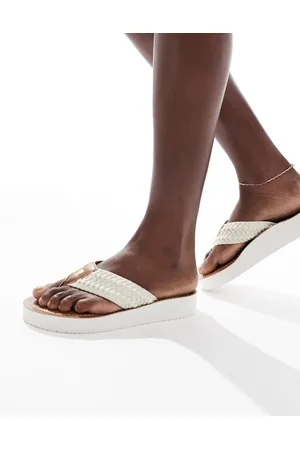 Barbour Kelburn flip flops in