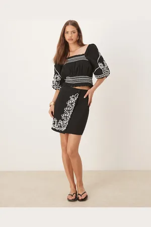 Y.A.S Contrast cornelli embroidered mini skirt co-ord in
