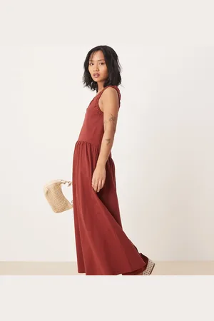 ASOS ASOS DESIGN Petite ruched scoop smock midi dress in rust