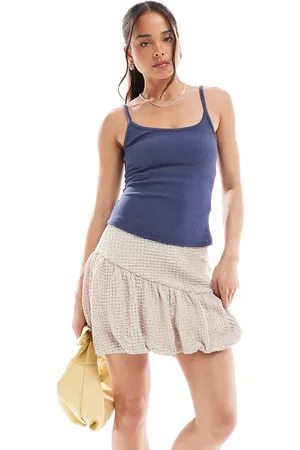 VERO MODA Textured puffball hem mini skirt in stone