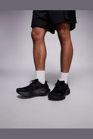 Saucony Guide 18 running trainers in triple