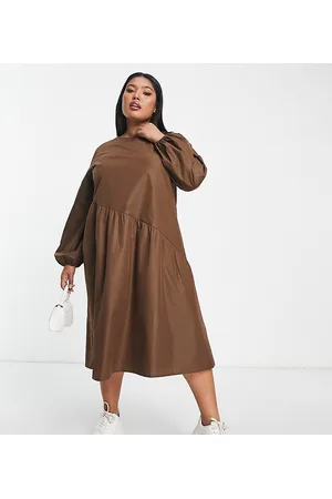 Lola May Lola May Plus oversized smock dress with asymmetric seam detail in chocolate