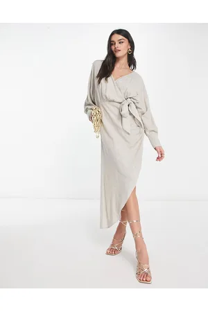 ASOS Damen Asymmetrische Kleider - Linen batwing tie side midi dress with asymmetric skirt in natural