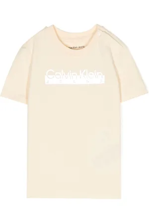 Calvin Klein T-Shirt mit Metallic-Logo