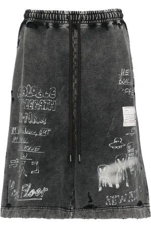 Maison Mihara Yasuhiro Shorts mit grafischem Print