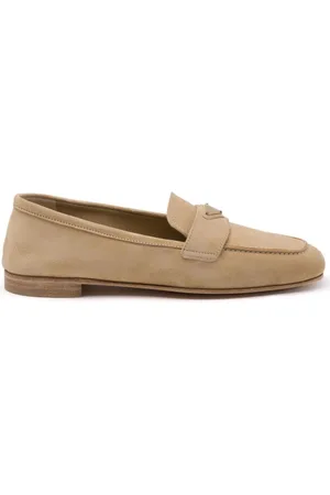 Prada Loafer aus Wildleder mit Logo