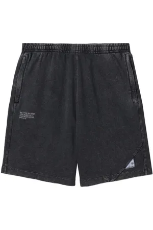 Izzue Shorts mit Logo-Patch