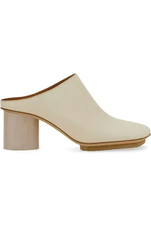 UMA WANG Mules mit eckiger Kappe