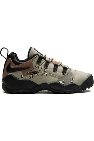 Nike X Supreme SB Darwin Low Khaki Sneakers