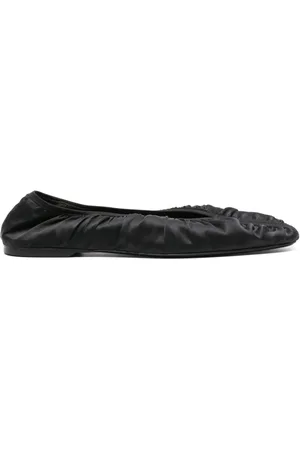 Totême Geraffte Satin-Ballerinas