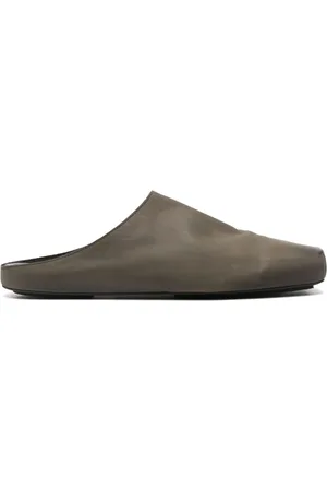 UMA WANG Slipper mit eckiger Kappe