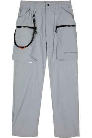 Izzue Gerade Hose mit Logo-Patch