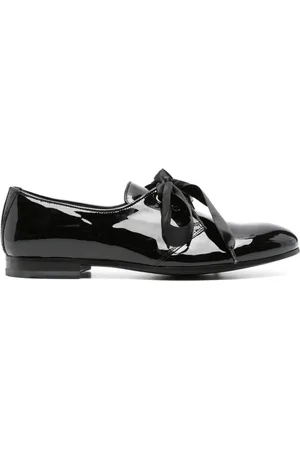 Moschino Schnürschuhe aus Lackleder
