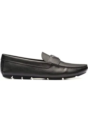 Prada Loafer mit Triangel-Logo