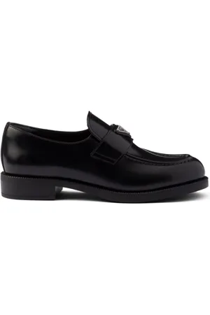 Prada Loafer aus gebürstetem Leder