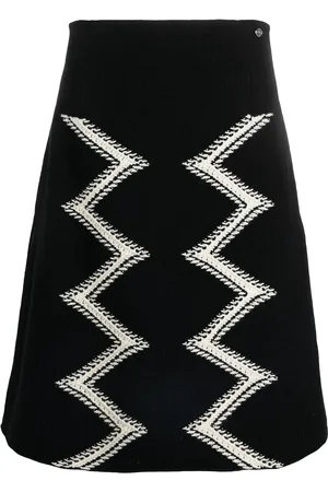 CHANEL 2016-2017 Gestrickter A-Linien-Rock