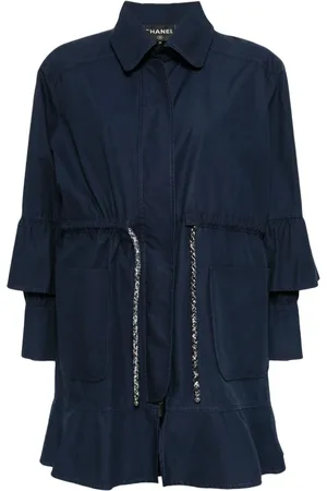 CHANEL Kordelzug-Mantel im Layering-Look