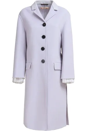 Marni Mantel im Layering-Look