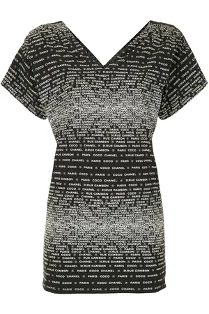 CHANEL T-Shirt mit V-Ausschnitt
