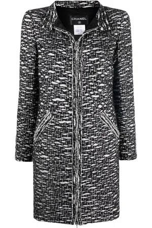 CHANEL 2010s Bouclé-Jacke