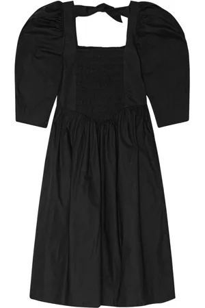 Ganni Gerafftes Kleid mit Schleifenverschluss