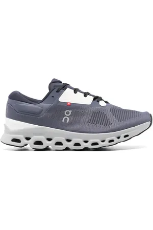 On Running Cloudstratus 3 Sneakers