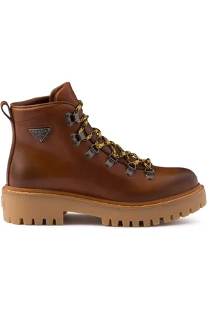 Prada Stiefel mit Schnürung