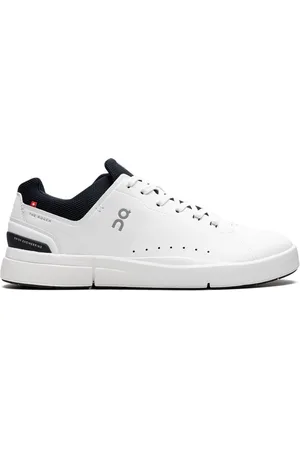 On Running The Roger Advantage White/Midnight Sneakers