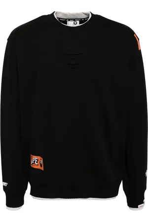 A Bathing Ape Sweatshirt im Layering-Look