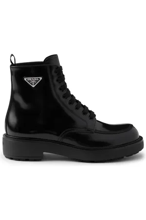 Prada Stiefel aus gebürstetem Leder