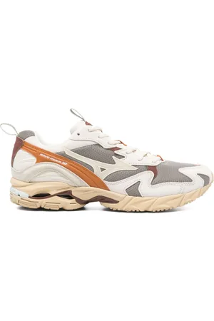 Mizuno Wave Rider 10 Sneakers