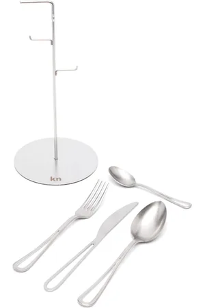 KNINDUSTRIE Geschirr-Set mit Logo-Gravur (für vier Personen)