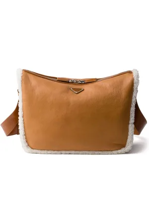 Prada Schultertasche mit Shearling