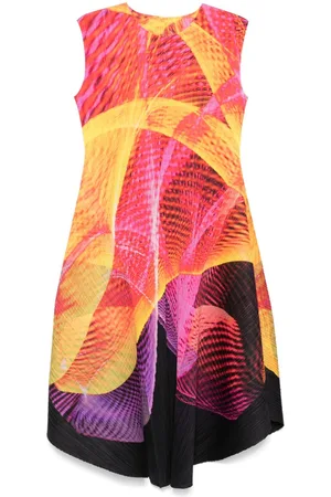 PLEATS PLEASE ISSEY MIYAKE Midikleid mit abstraktem Print