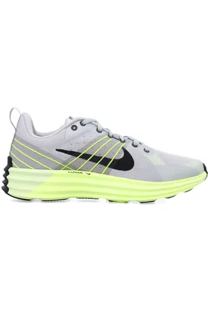 Nike Lunar Roam Sneakers