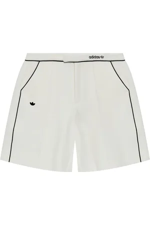 adidas Shorts mit Kontrastdetails