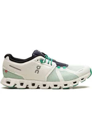 On Running Cloud 5 Sneakers