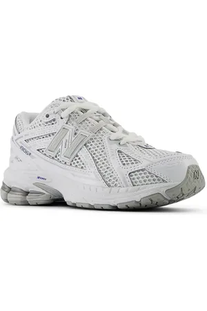 New Balance 1906R Sneakers