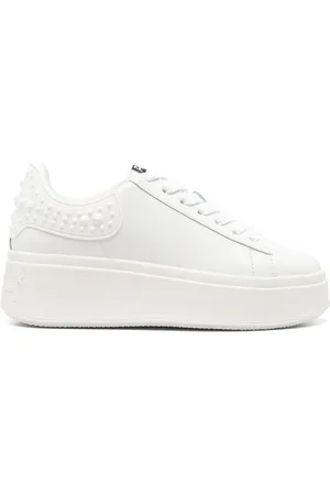 Ash Moby Sneakers
