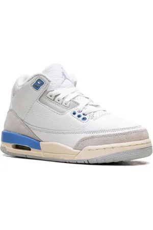 Jordan Jordan 3 Retro "Lucky Shorts - 101 Summit White/Hydrogen Blue/Legend Blue/Foton Dust/Pure Platinum/Sail" Sneakers
