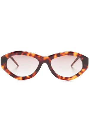 Casablanca Cat-Eye-Sonnenbrille mit Monogramm-Schild