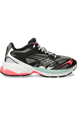 PUMA Velophasis Bliss Sneakers