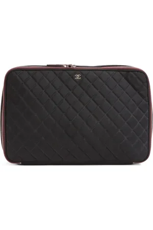 CHANEL 2000s große Laptoptasche aus gestepptem Nylon