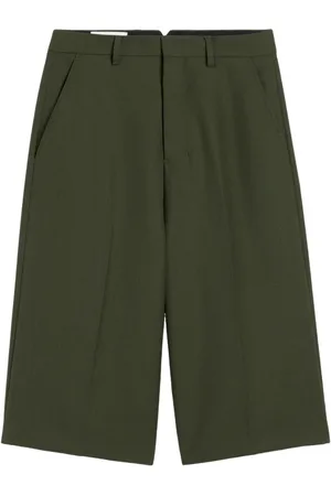 Ami Bermudas mit weitem Bein