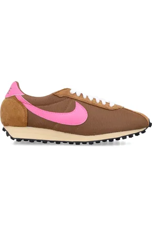 Nike Sneakers im Retro-Look