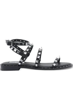 Steve Madden Flache Travel Sandalen mit Nieten