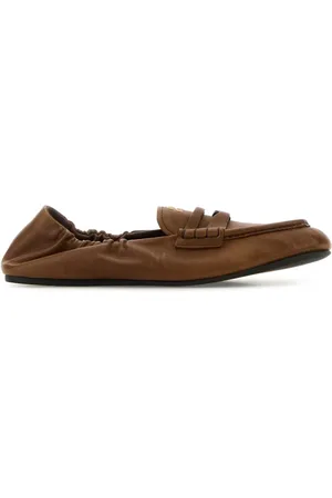 Miu Miu Loafer aus Leder