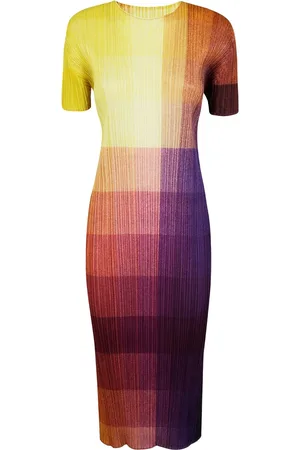 PLEATS PLEASE ISSEY MIYAKE Foton Kleid