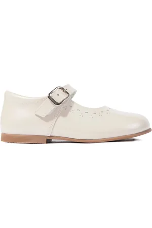 Andanines Mary Janes mit Schnallendetail